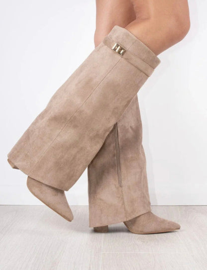 Lucia Voss Suede Beige Boots