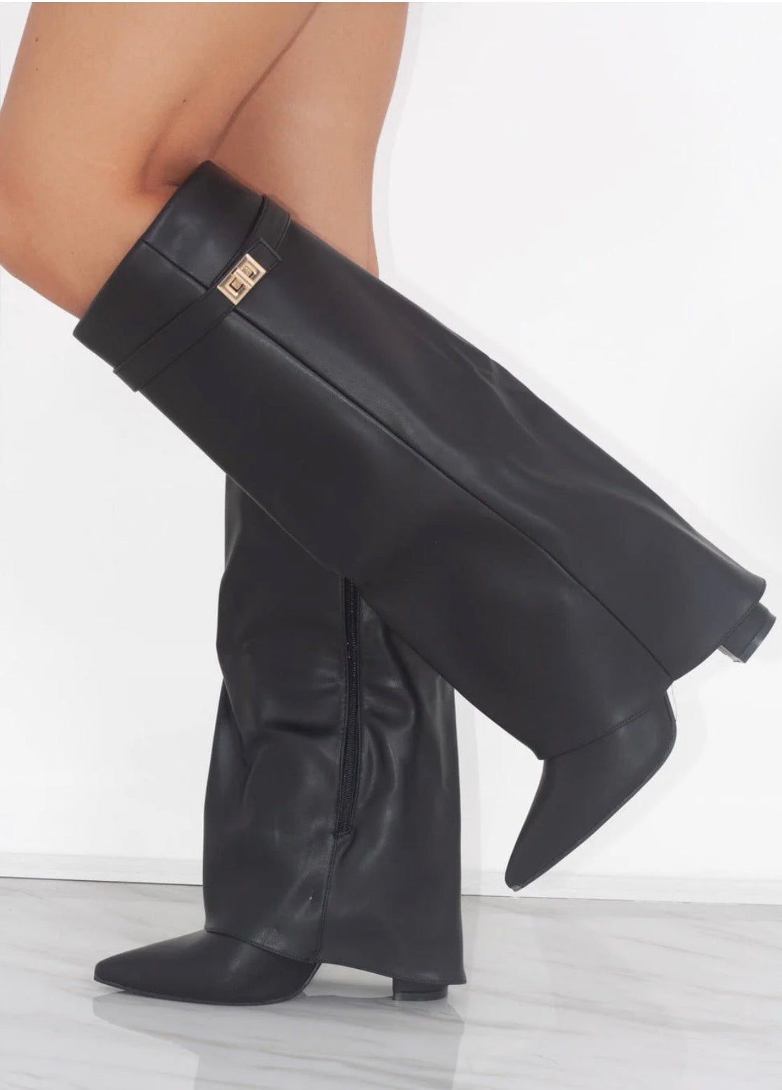 Lucia Voss Leather Black Boots